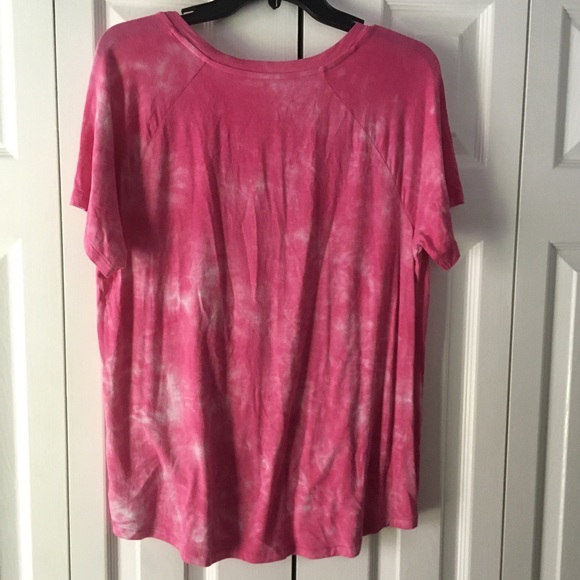 AMERICAN EAGLE V-Neck Pink Tie Dye T-Shirt - Picture 3 of 3
